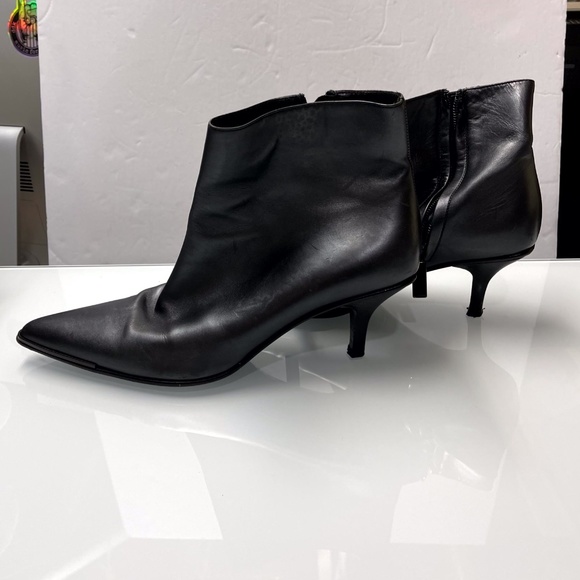 Vintage Gucci Gray Ankle Boots - Picture 1 of 13